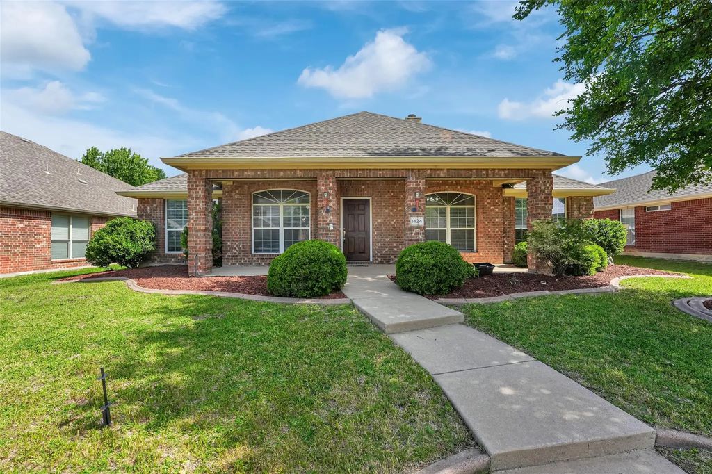 1424 Greenwich Drive, Allen