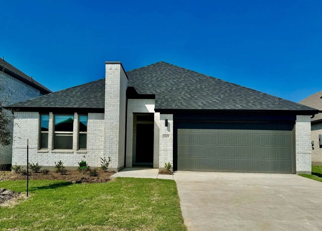 1105 Mahogany Drive, Melissa