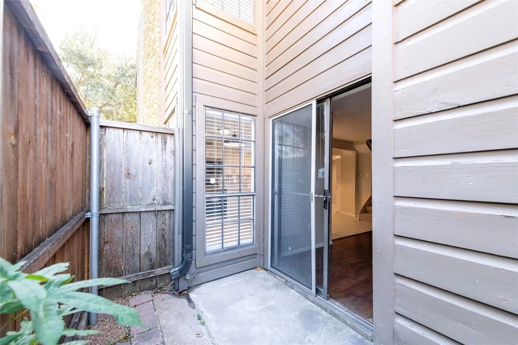 333 Melrose Drive 5b, Richardson