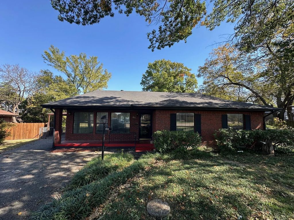 831 Glen Arbor Drive, Dallas