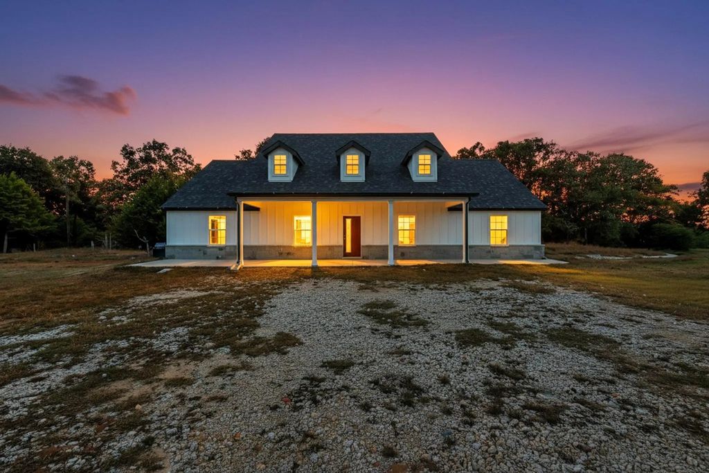 420 County Road 1130, Cumby