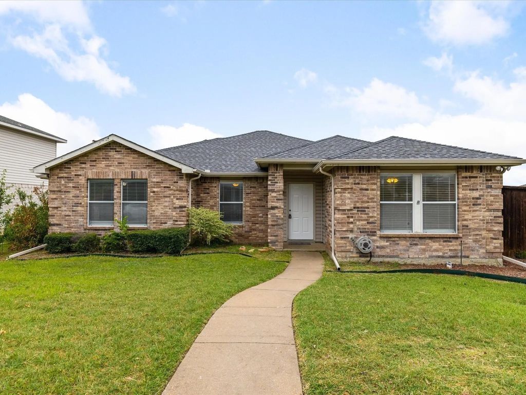 1474 Lochspring Drive, Rockwall