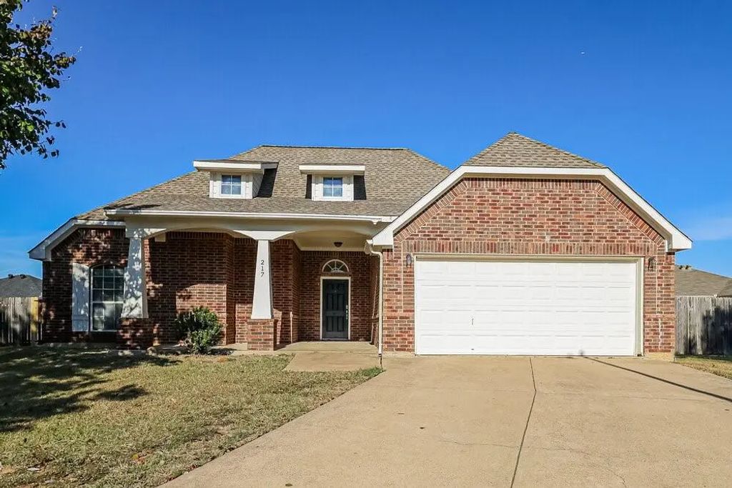 217 Ute Creek Court, Burleson
