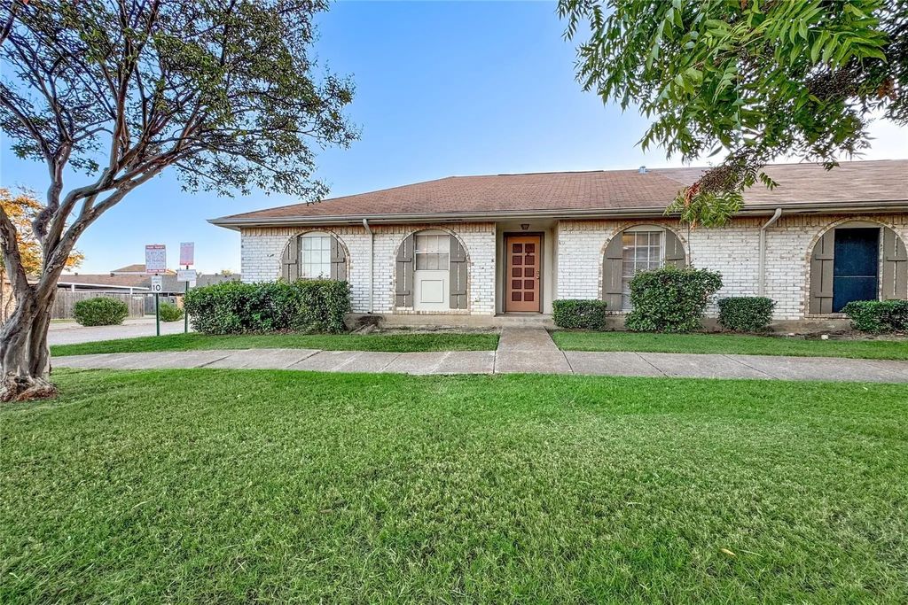1 W Mountain Creek Drive, Grand Prairie