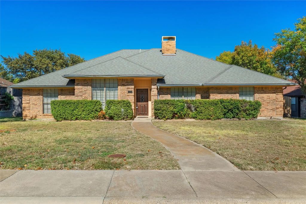 1203 Deer Ridge Drive, Duncanville