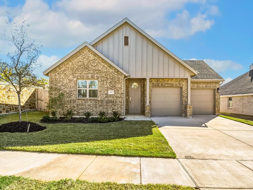 100 Maverick Trail, Valley View