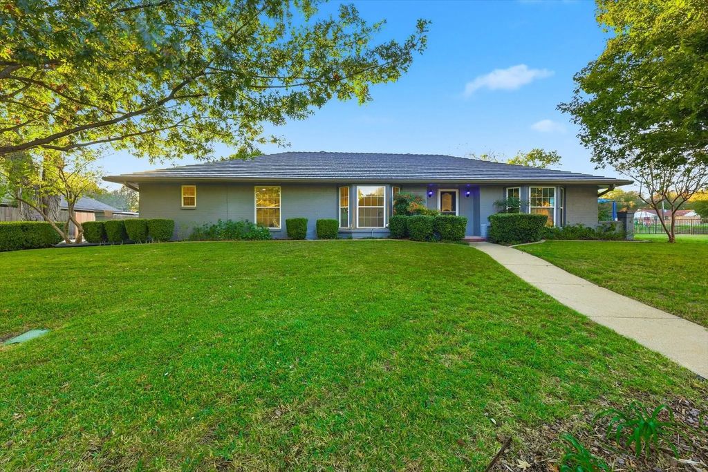 4124 Twilight Drive S, Benbrook
