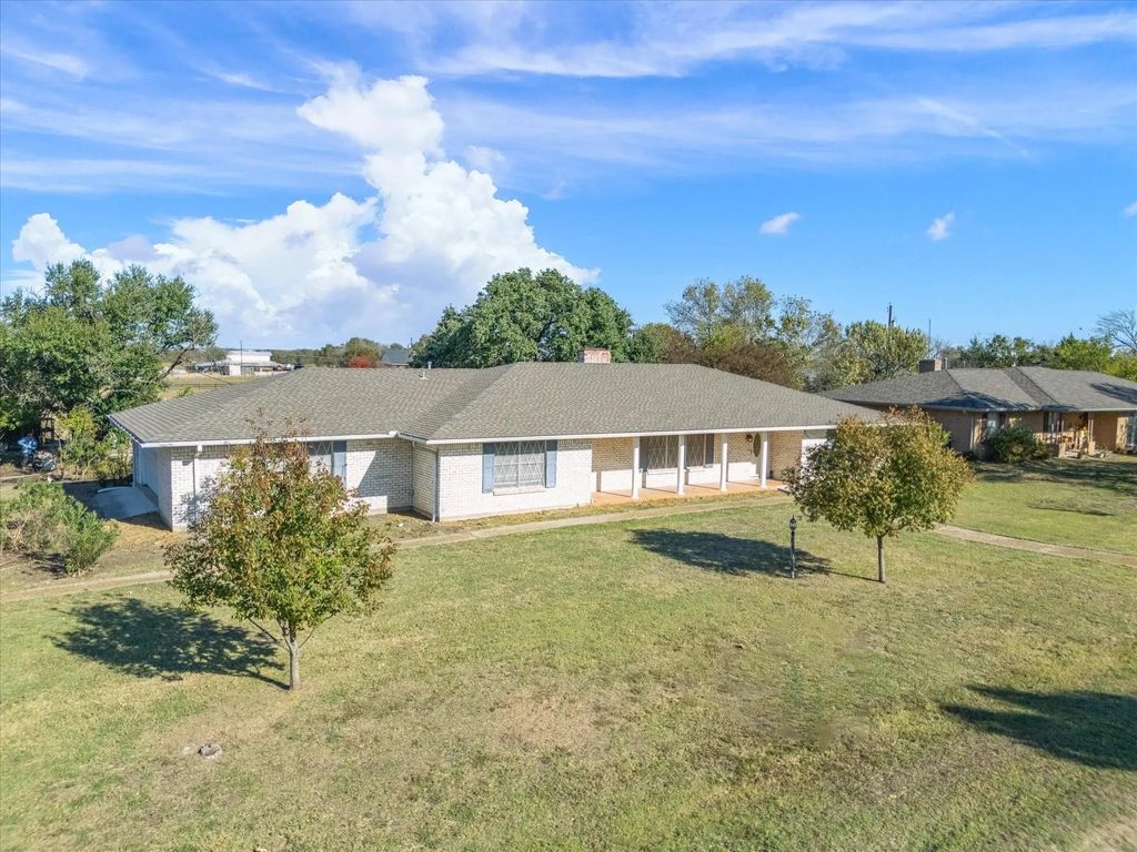 603 E Pace Street, Frost