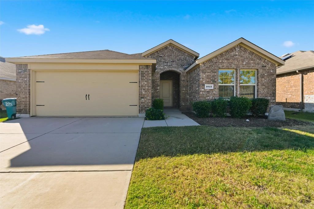 1012 Poinsettia Boulevard, Denton