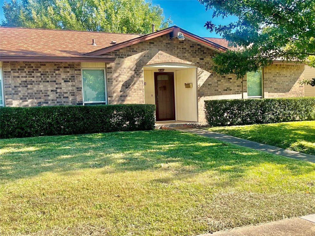 2814 Abston Drive, Mesquite