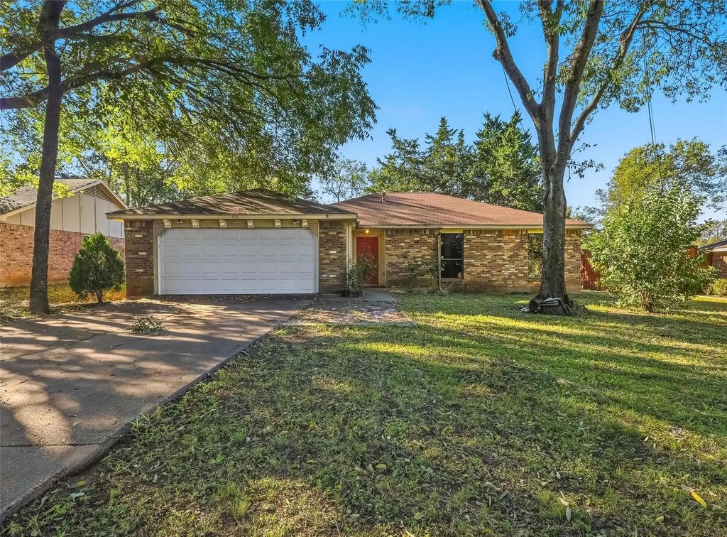 426 Roundtop Boulevard, Duncanville