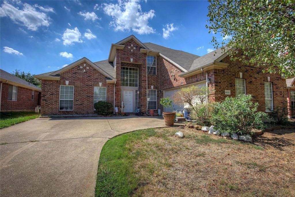 4515 Julian Drive, Mesquite