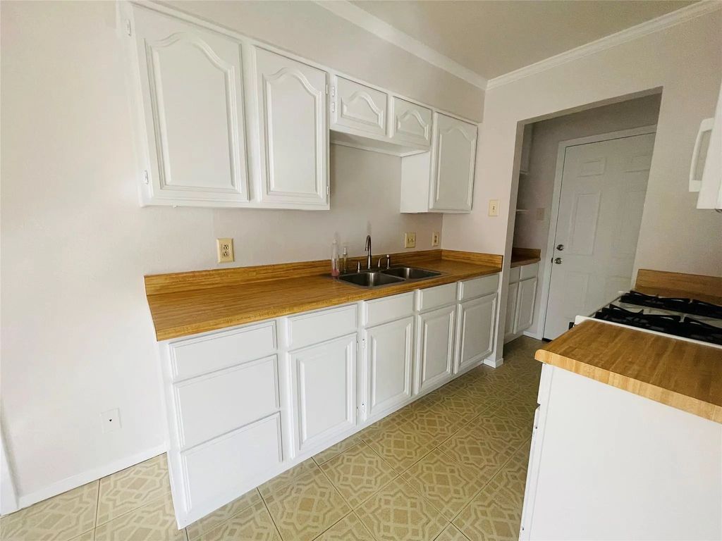 1229 Greenbrier Drive, Mesquite