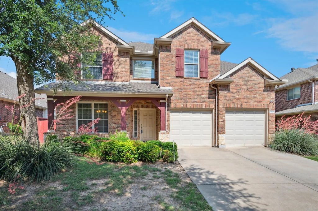 9004 Mcfarland Way, Fort Worth