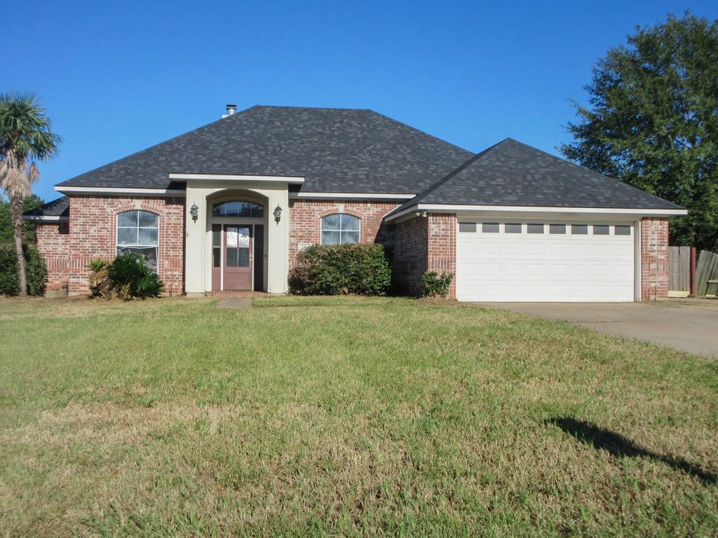 104 Pebble Beach Drive, Benton