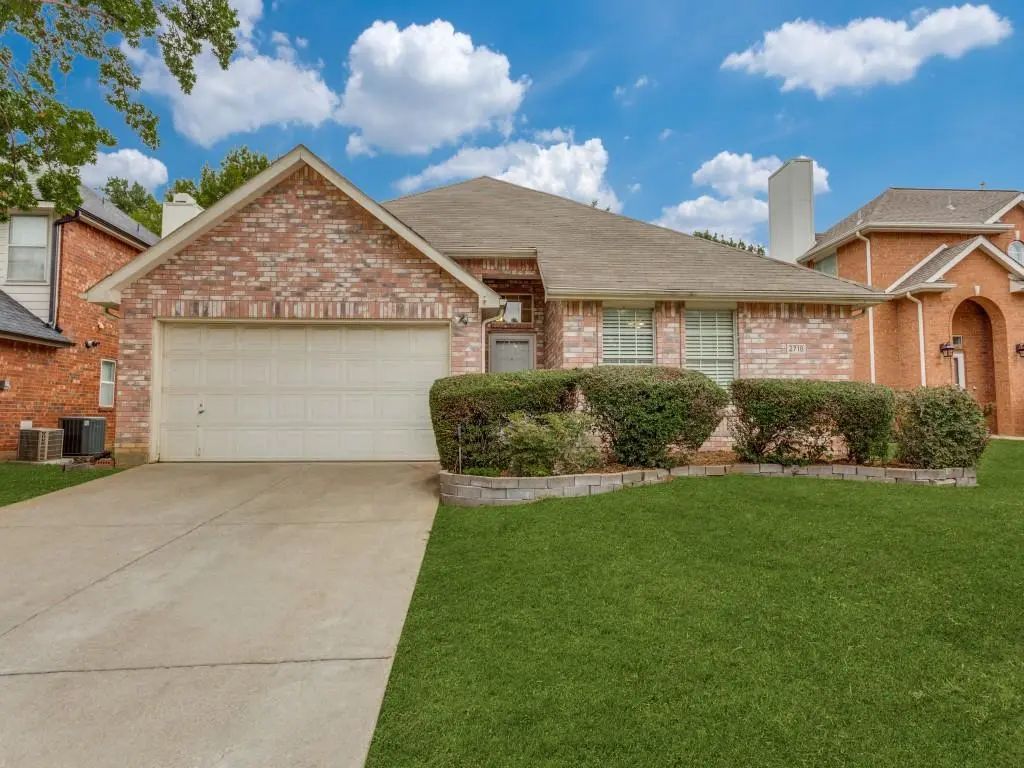 2718 Chatsworth Drive, Grapevine