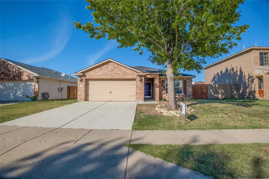 636 Noble Grove Lane, Fort Worth