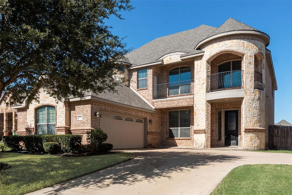 417 Sagebrush Lane, Waxahachie