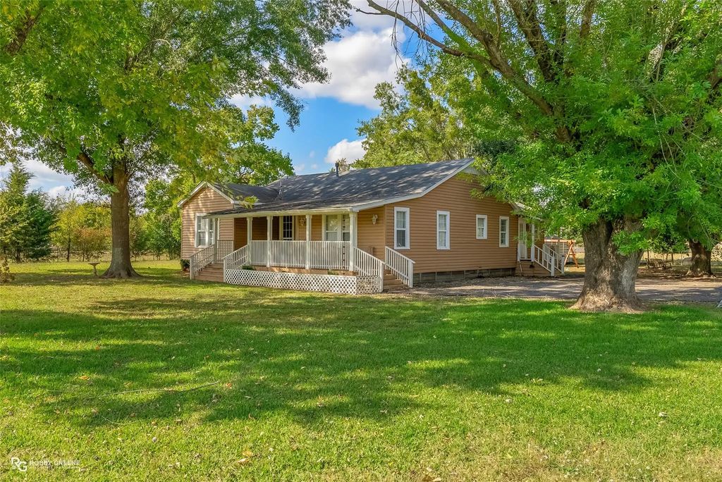 437 Caplis Sligo Road, Bossier City