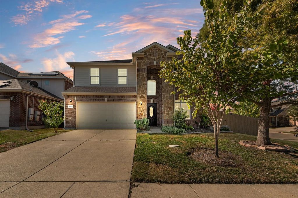 2033 Brackettville, Forney