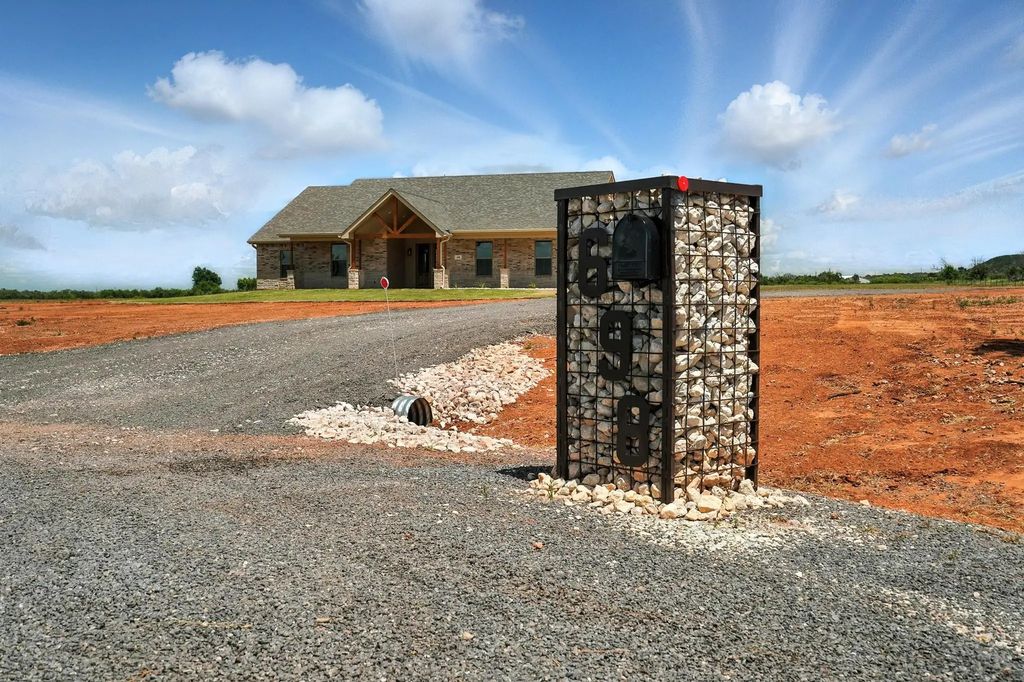 698 County Road 321, Abilene