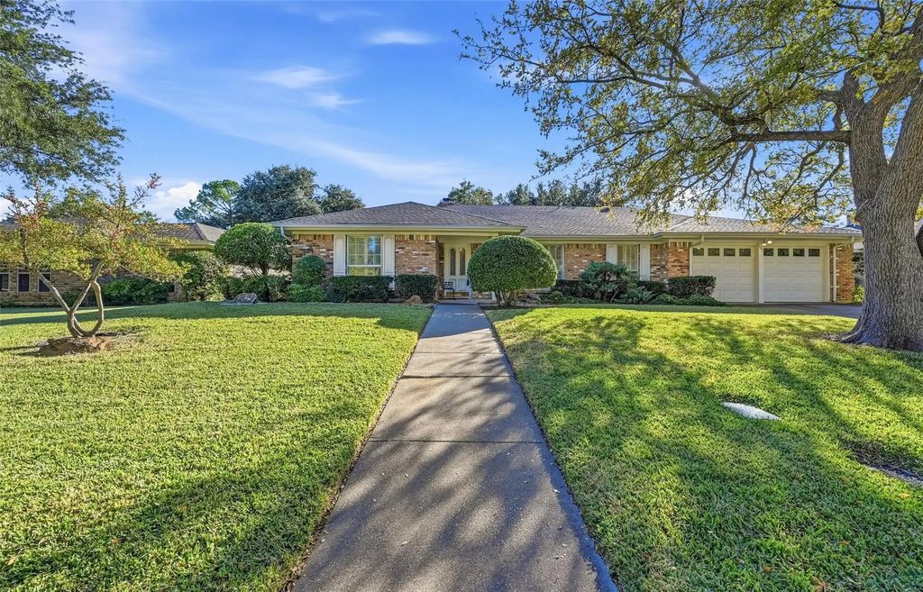904 Shelley Drive, Arlington