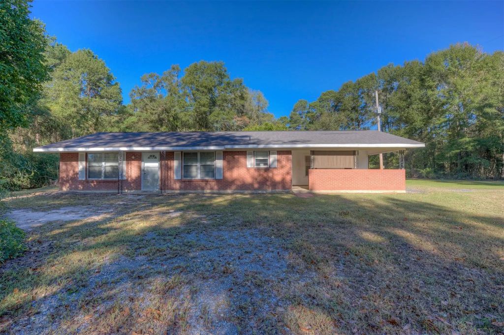 3721 Highway 155, Coushatta