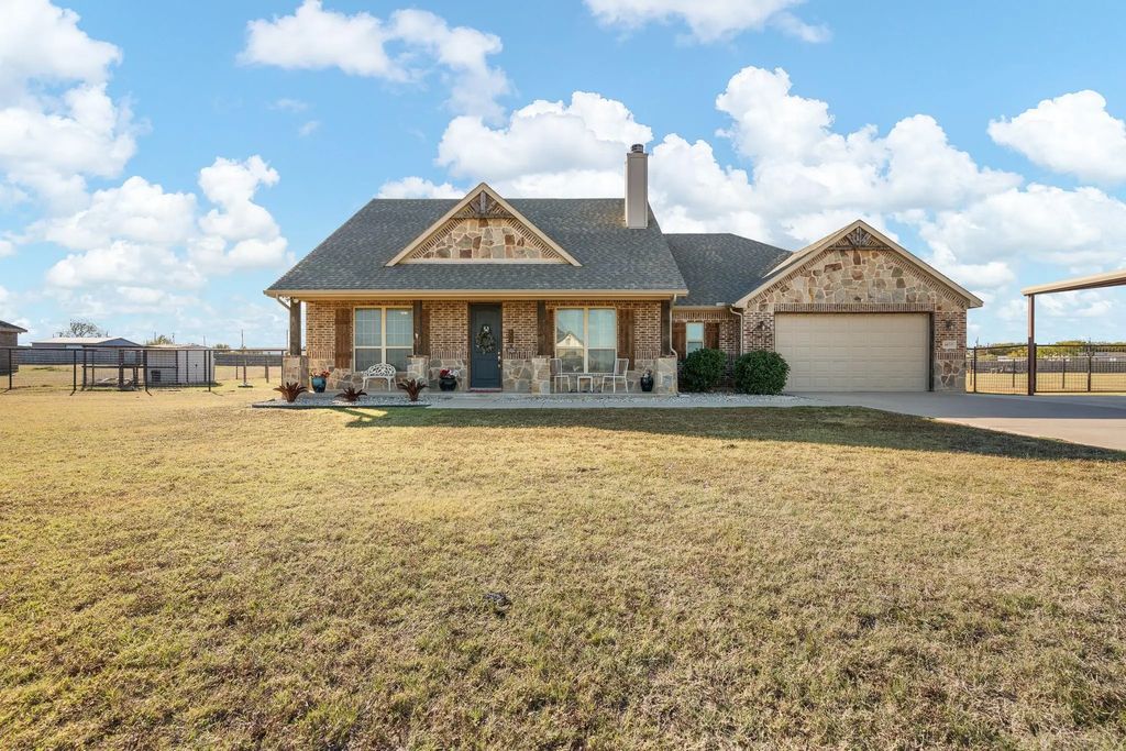 6033 Berry Ridge Lane, Joshua