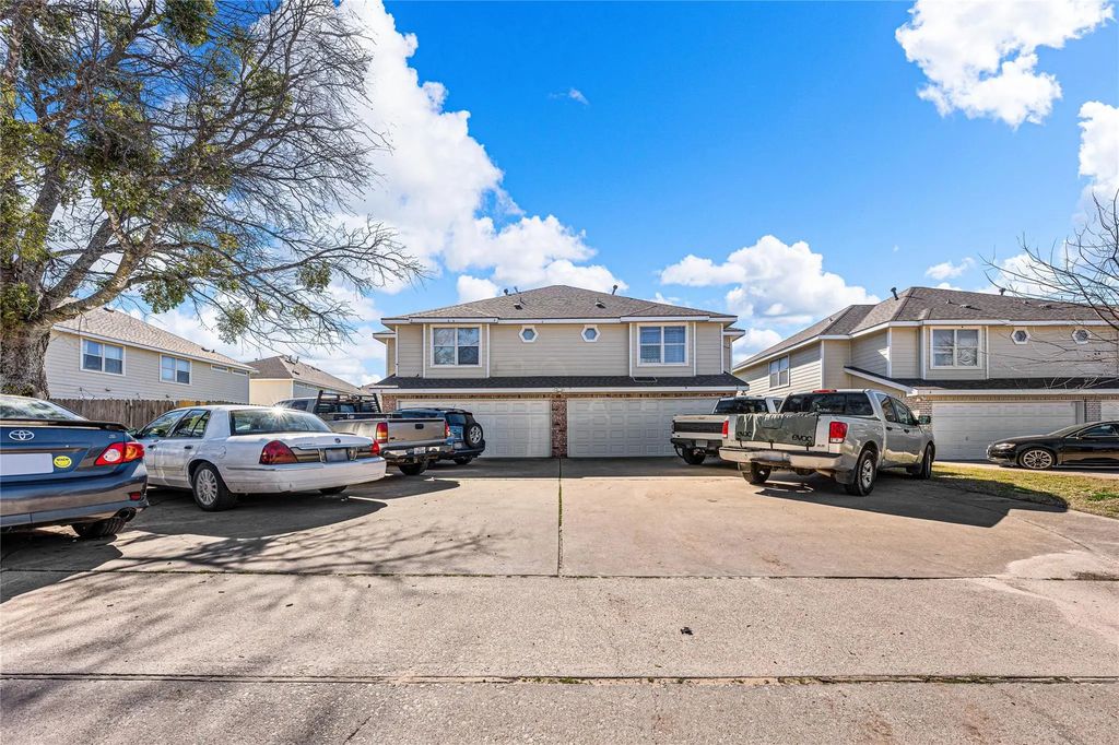 2537 S 3rd Street, Waco