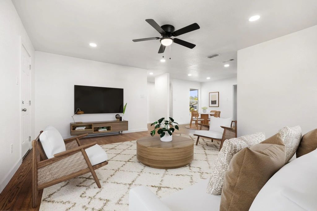 3920 Vanette Lane, Dallas
