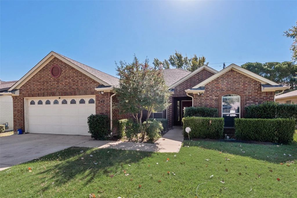 132 Hedgerow Lane, Lewisville