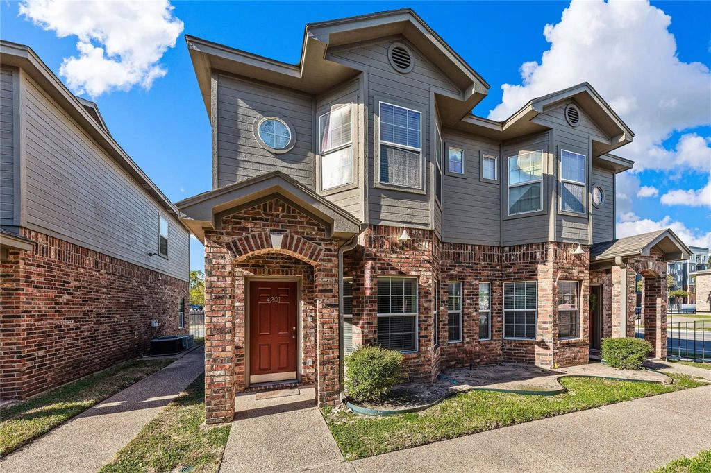 1701 S 12th Street, Waco