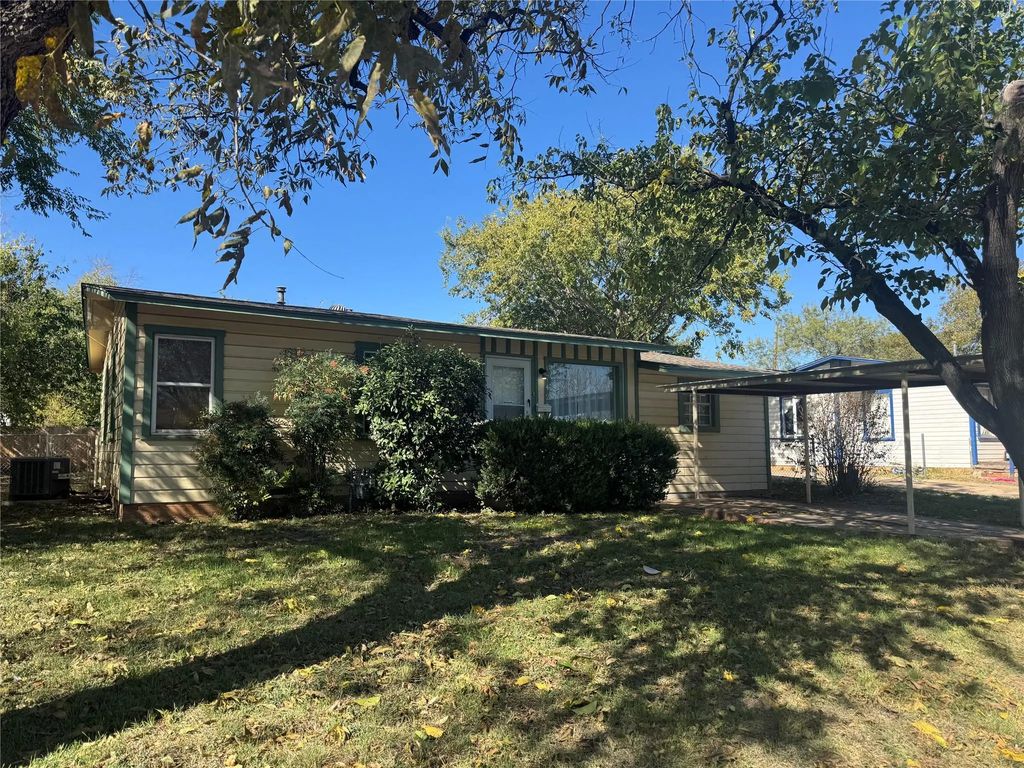 1742 Palm Street, Abilene