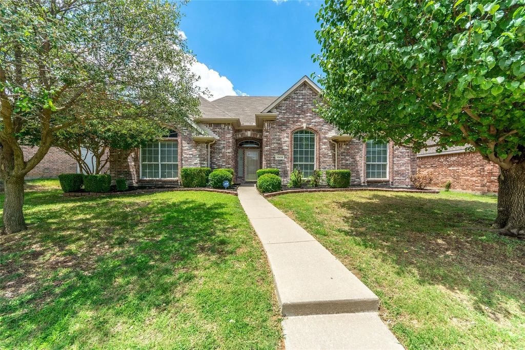 10616 Red Cedar Drive, Frisco