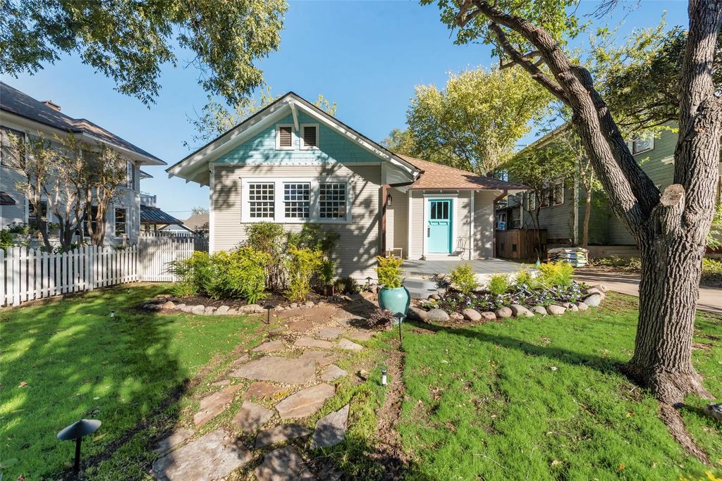 2105 Lipscomb Street, Fort Worth