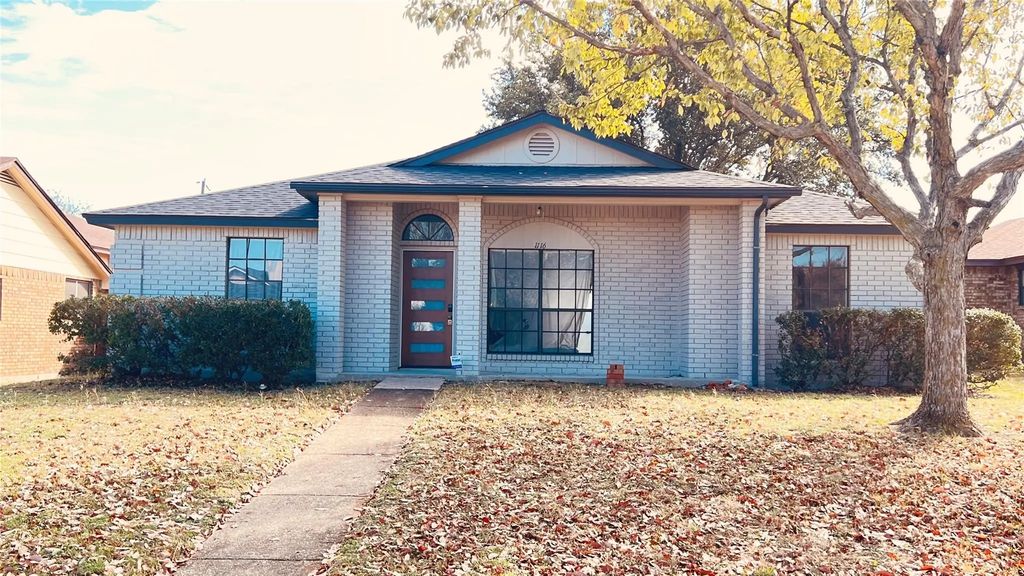 1116 Cresthaven Drive, Lancaster
