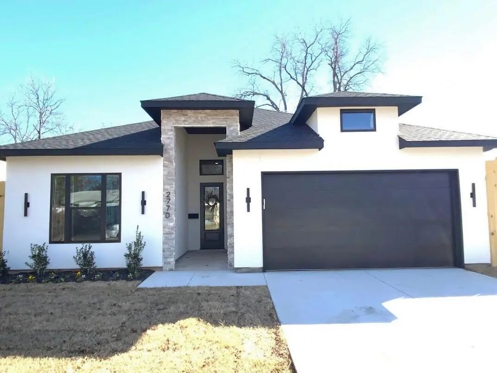2770 Moffatt Avenue, Dallas