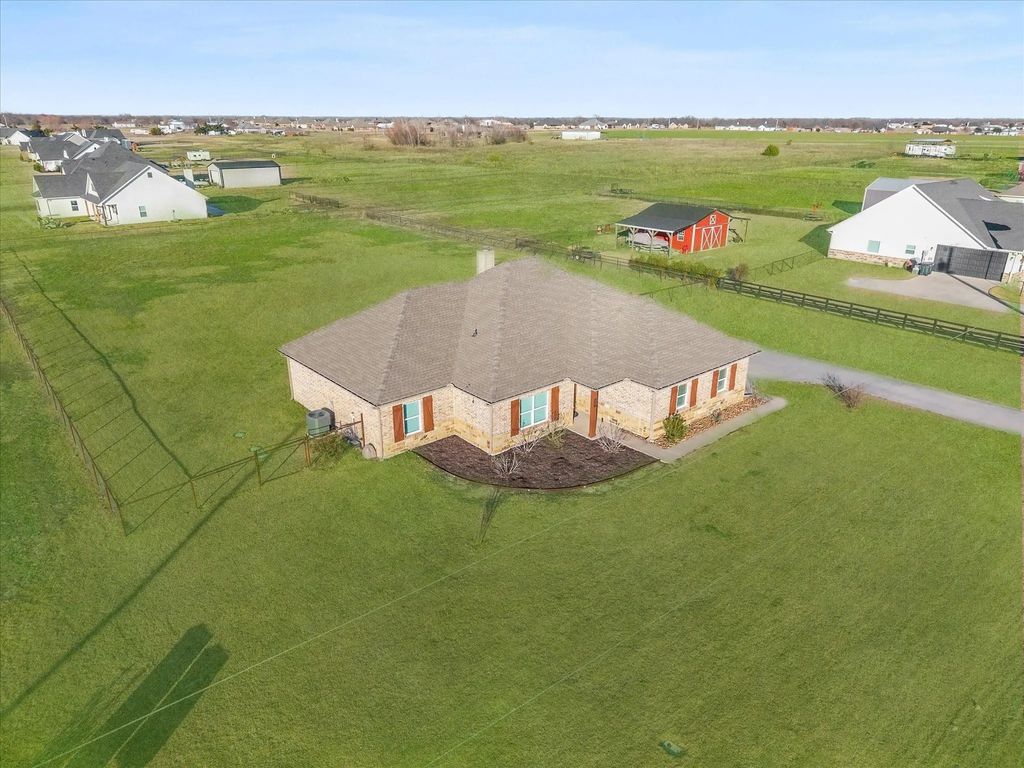 5018 County Road 2708, Caddo Mills