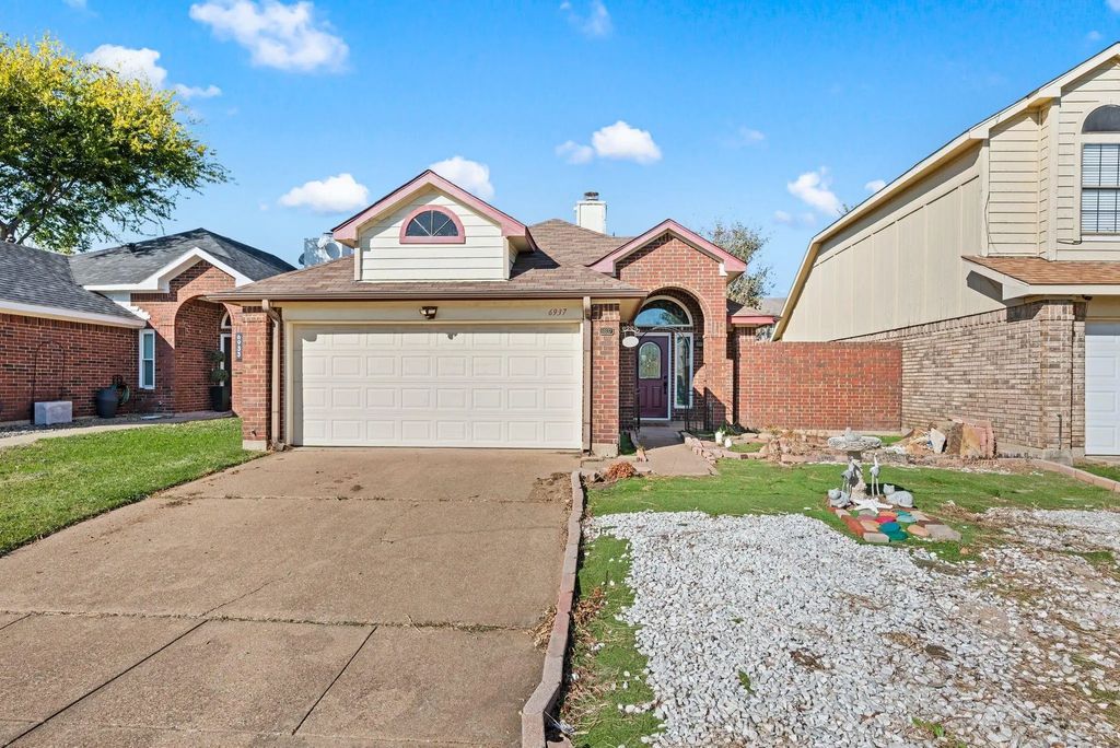 6937 Cheswick Drive, North Richland Hills