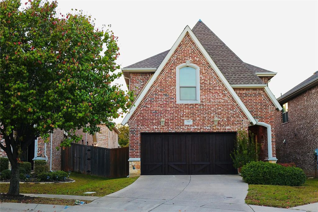 721 Rembrandt Court, Coppell