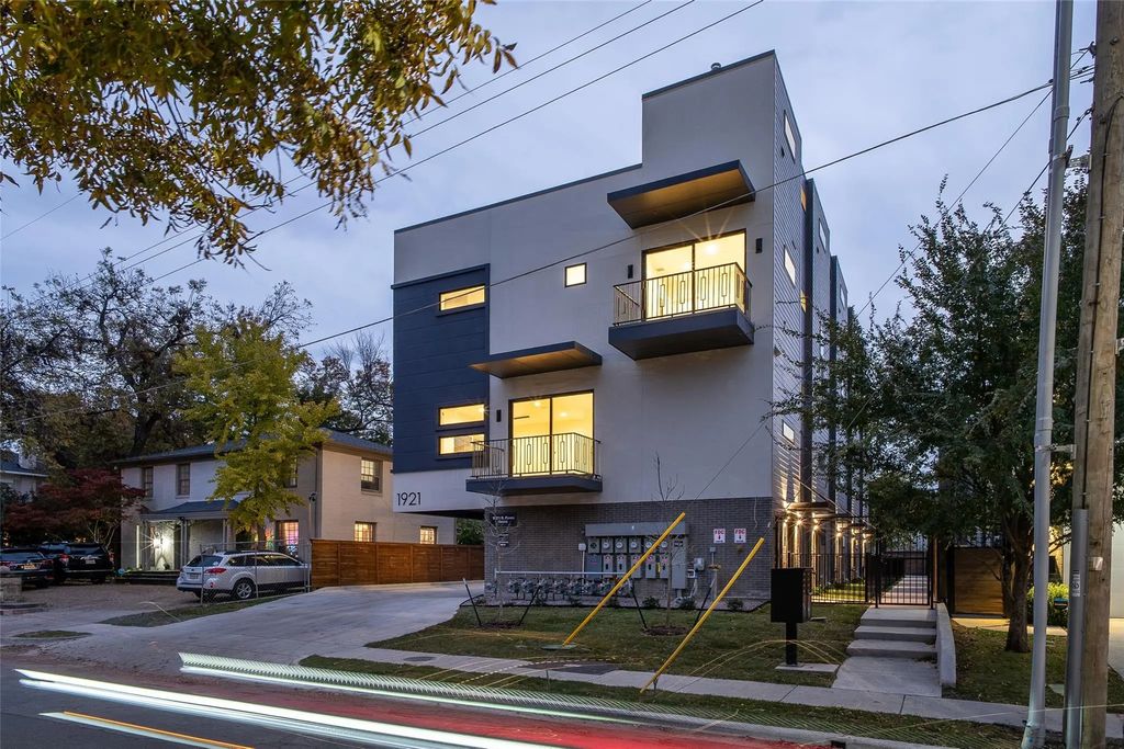 1921 N Prairie Avenue 106, Dallas