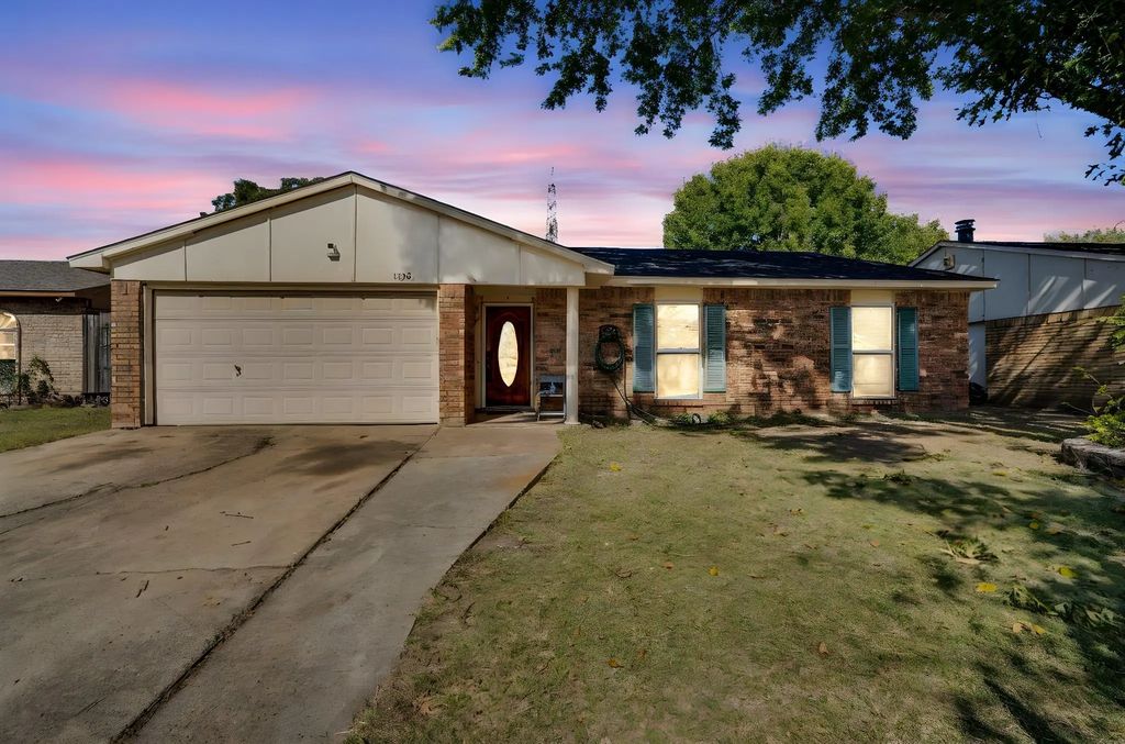 1530 Independence Trail, Grand Prairie