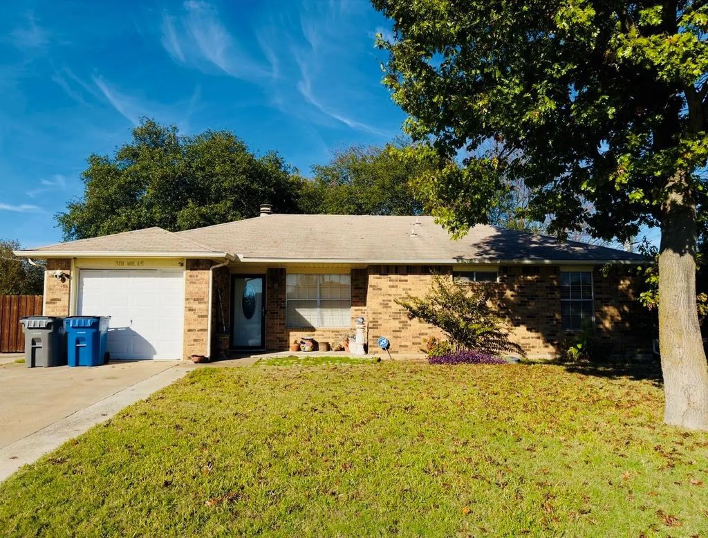 301 E Milas Lane, Glenn Heights