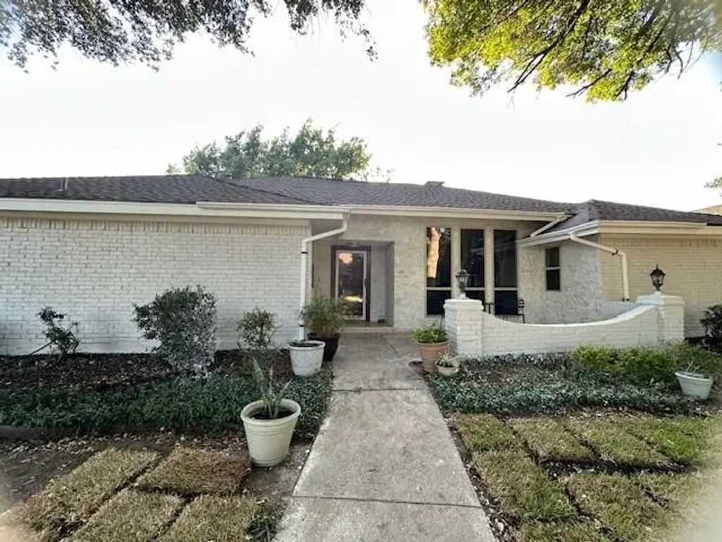 2649 Mariposa Circle, Plano