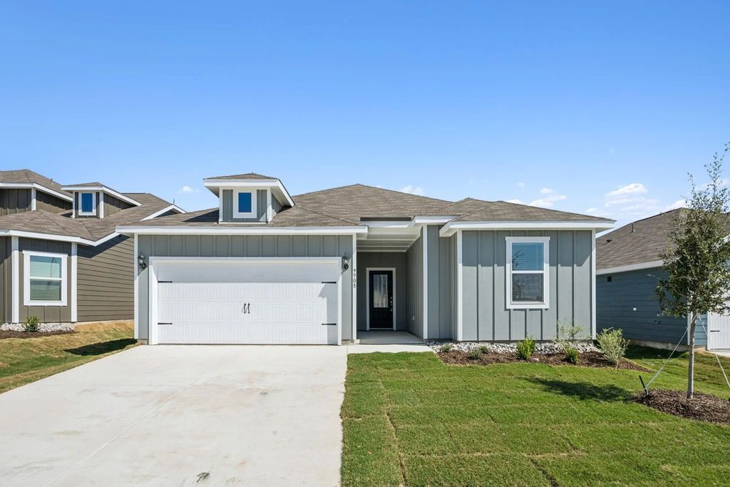 9908 Fighting Falcon Way, Fort Worth