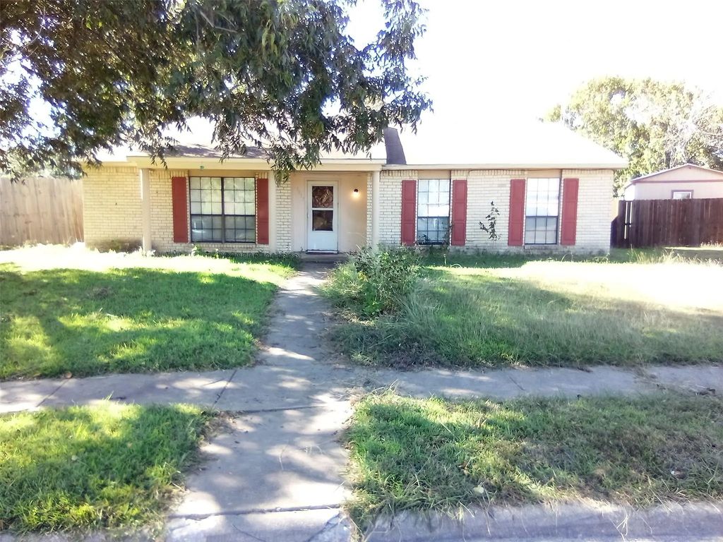 1817 Vine Drive, Garland