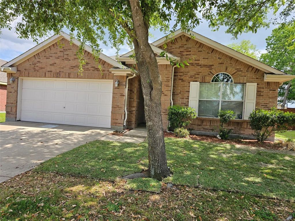 3227 Yeltes, Grand Prairie