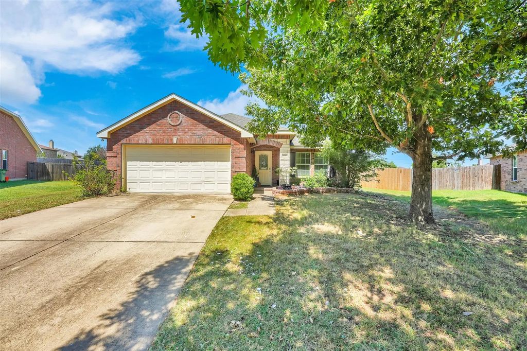 700 White Fields Way, Arlington