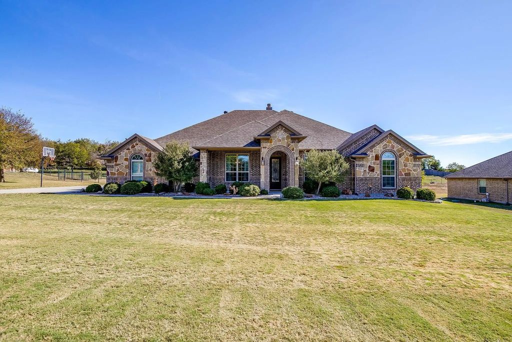531 Parker Oaks Lane, Weatherford