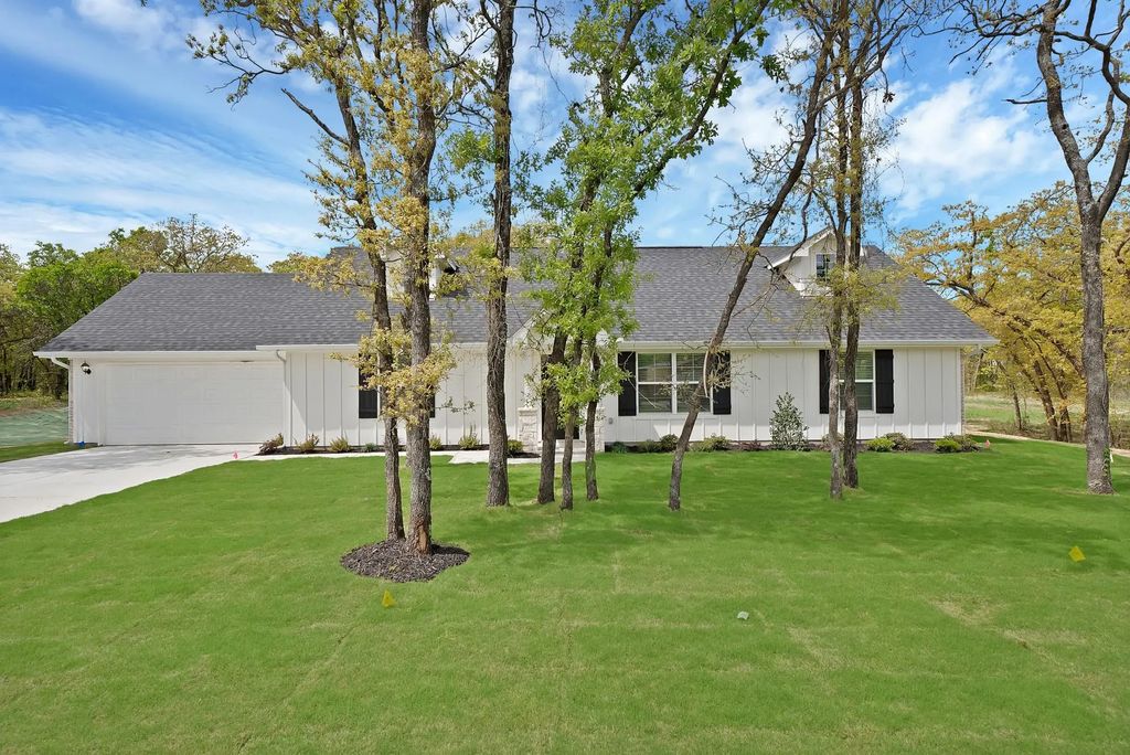 120 Sedona Creek Court, Poolville
